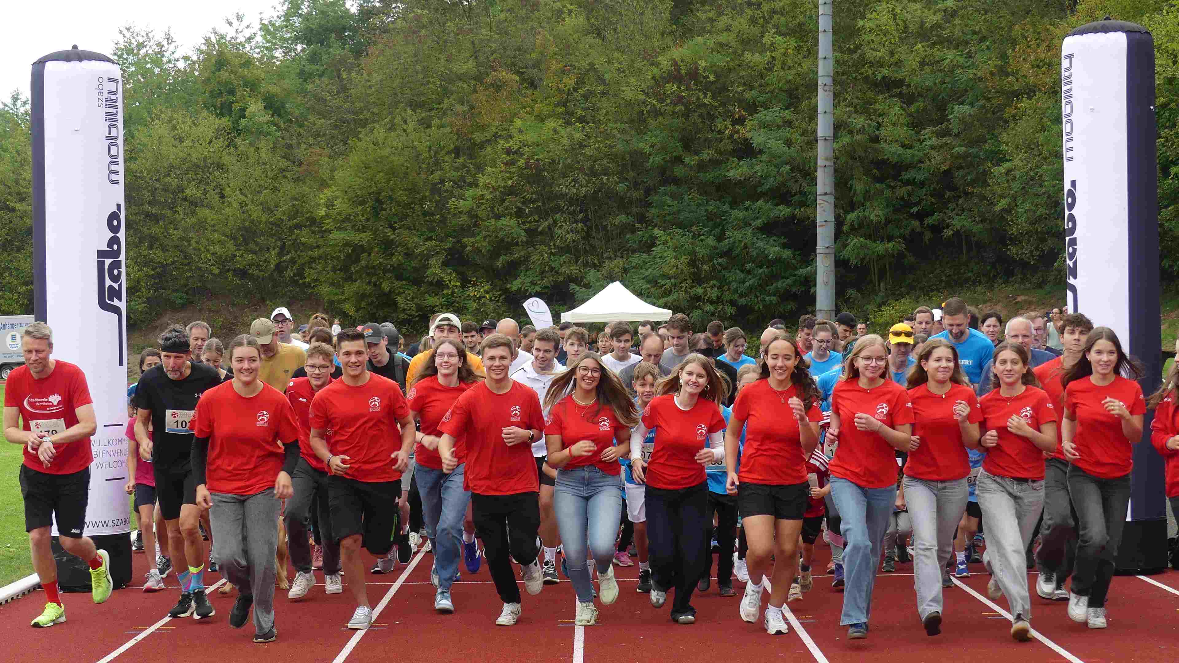 Bild vom 15. Benefizlauf im Jahr 2025. Dies ist das 89. Bild.